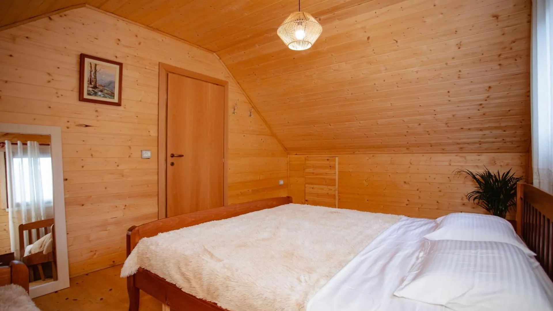 Villa Shpija Ujevara E Vogel Theth